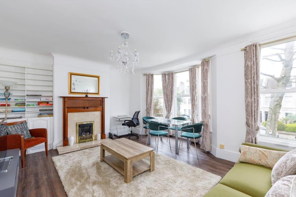 Charming 2 Bedroom Flat In Central Hove With Free Parking Екстериор снимка