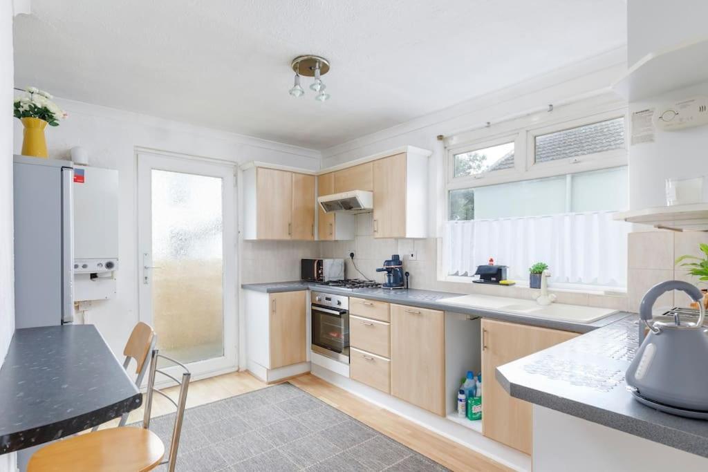 Charming 2 Bedroom Flat In Central Hove With Free Parking Екстериор снимка